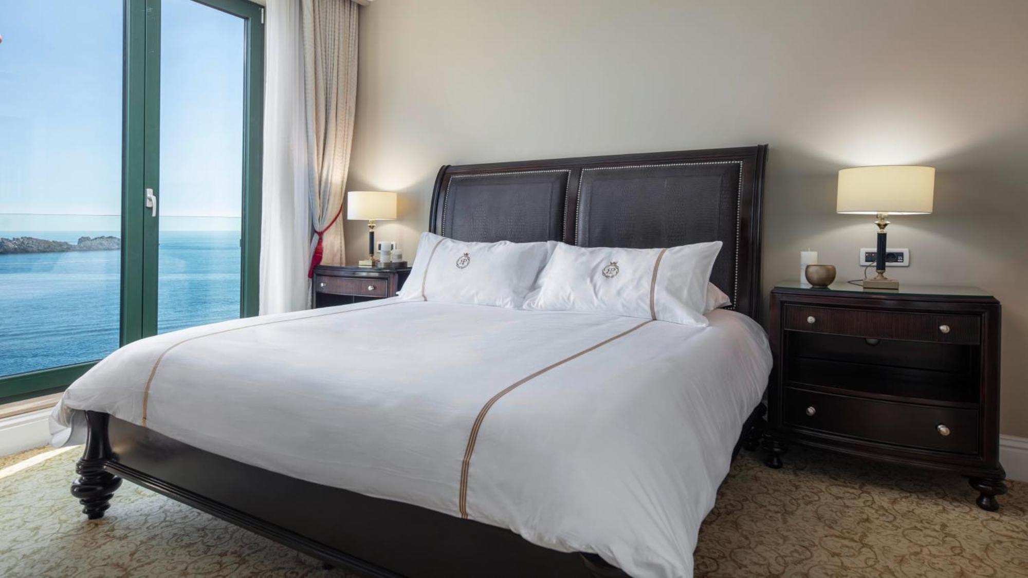 فندق رويال برنسس دوبروفينك المظهر الخارجي الصورة A bedroom at the Atlantis Paradise Island